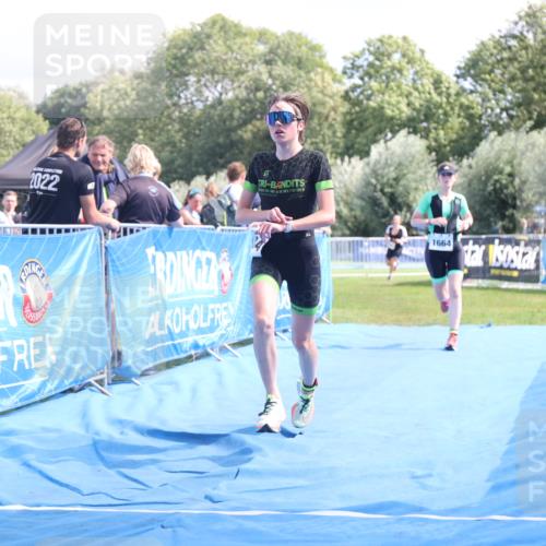 25.08.2024 - Elbe Triathlon Hamburg H.Heesch http://msf.ph/oto/6881092 25.08.2024 12:28:21 Ziel 1511, 1661, 1664, 1722, 1734 meine-sportfotos.de