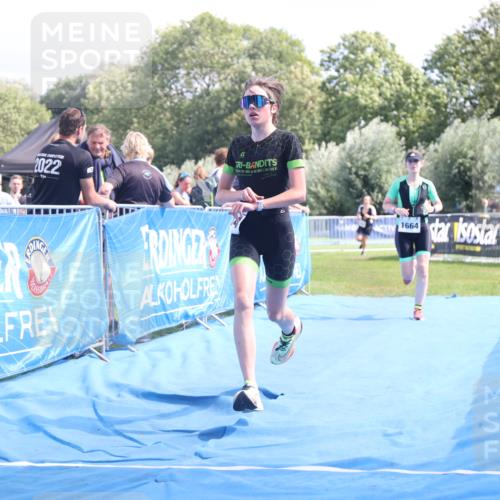 25.08.2024 - Elbe Triathlon Hamburg H.Heesch http://msf.ph/oto/6881094 25.08.2024 12:28:21 Ziel 1511, 1661, 1664, 1722, 1734 meine-sportfotos.de