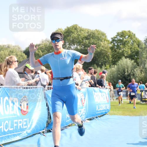 25.08.2024 - Elbe Triathlon Hamburg H.Heesch http://msf.ph/oto/6881095 25.08.2024 11:56:01 Ziel 525, 690, 777, 1599 meine-sportfotos.de