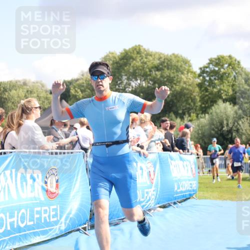 25.08.2024 - Elbe Triathlon Hamburg H.Heesch http://msf.ph/oto/6881097 25.08.2024 11:56:01 Ziel 525, 690, 777, 1599 meine-sportfotos.de