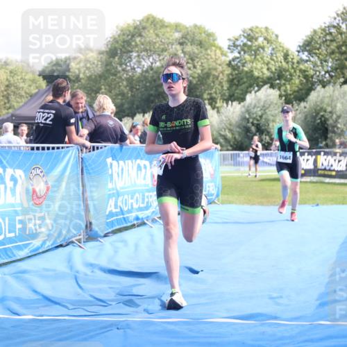 25.08.2024 - Elbe Triathlon Hamburg H.Heesch http://msf.ph/oto/6881098 25.08.2024 12:28:21 Ziel 1511, 1661, 1664, 1722, 1734 meine-sportfotos.de