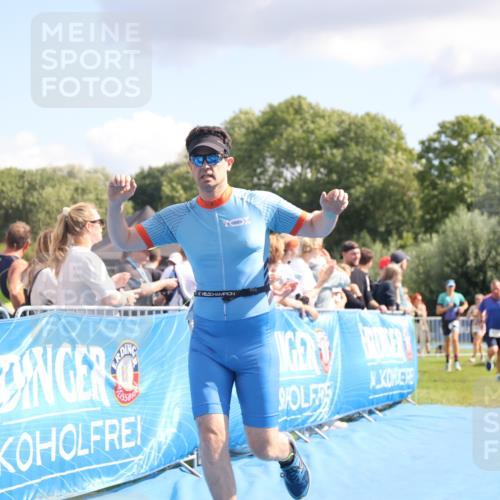 25.08.2024 - Elbe Triathlon Hamburg H.Heesch http://msf.ph/oto/6881099 25.08.2024 11:56:01 Ziel 525, 690, 777, 1599 meine-sportfotos.de