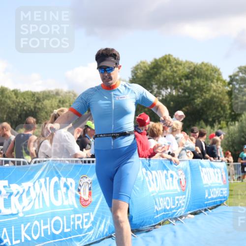 25.08.2024 - Elbe Triathlon Hamburg H.Heesch http://msf.ph/oto/6881105 25.08.2024 11:56:01 Ziel 525, 690, 777, 1599 meine-sportfotos.de