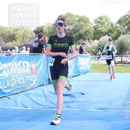 25.08.2024 - Elbe Triathlon Hamburg H.Heesch http://msf.ph/oto/6881111 25.08.2024 12:28:21 Ziel 1511, 1661, 1664, 1722, 1734 meine-sportfotos.de
