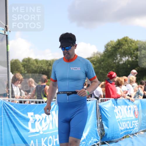 25.08.2024 - Elbe Triathlon Hamburg H.Heesch http://msf.ph/oto/6881116 25.08.2024 11:56:01 Ziel 525, 690, 777, 1599 meine-sportfotos.de