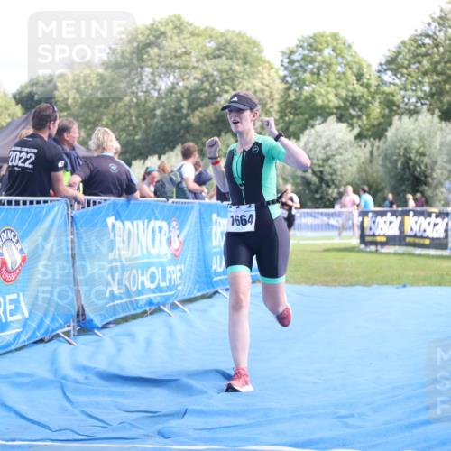 25.08.2024 - Elbe Triathlon Hamburg H.Heesch http://msf.ph/oto/6881119 25.08.2024 12:28:22 Ziel 1511, 1661, 1664, 1734 meine-sportfotos.de