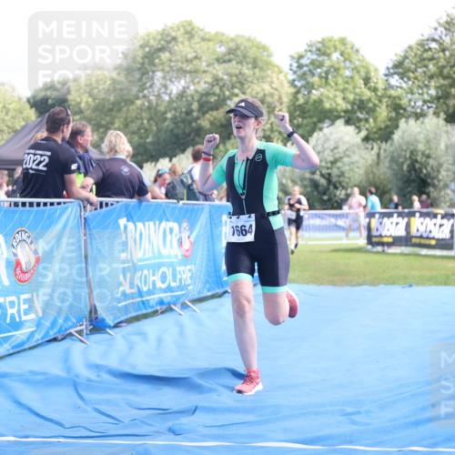 25.08.2024 - Elbe Triathlon Hamburg H.Heesch http://msf.ph/oto/6881121 25.08.2024 12:28:23 Ziel 1511, 1661, 1664, 1734 meine-sportfotos.de