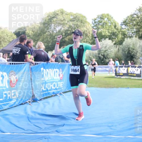 25.08.2024 - Elbe Triathlon Hamburg H.Heesch http://msf.ph/oto/6881123 25.08.2024 12:28:23 Ziel 1511, 1661, 1664, 1734 meine-sportfotos.de