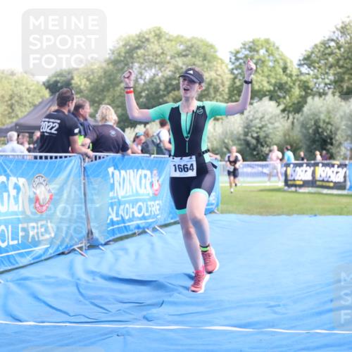 25.08.2024 - Elbe Triathlon Hamburg H.Heesch http://msf.ph/oto/6881125 25.08.2024 12:28:23 Ziel 1511, 1661, 1664, 1734 meine-sportfotos.de