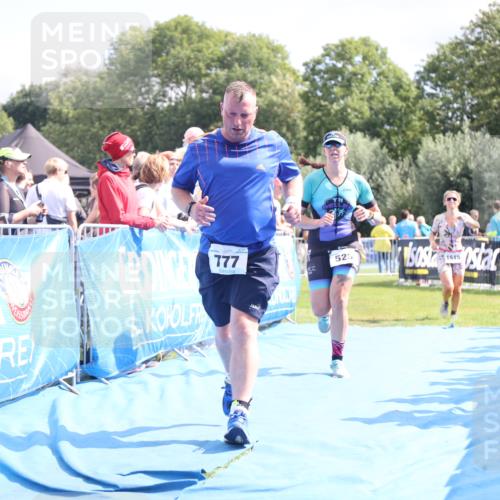 25.08.2024 - Elbe Triathlon Hamburg H.Heesch http://msf.ph/oto/6881127 25.08.2024 11:56:07 Ziel 457, 525, 690, 777, 1515 meine-sportfotos.de