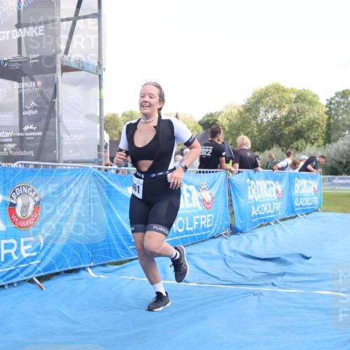 25.08.2024 - Elbe Triathlon Hamburg H.Heesch http://msf.ph/oto/6881144 25.08.2024 12:28:30 Ziel 1661, 1664 meine-sportfotos.de