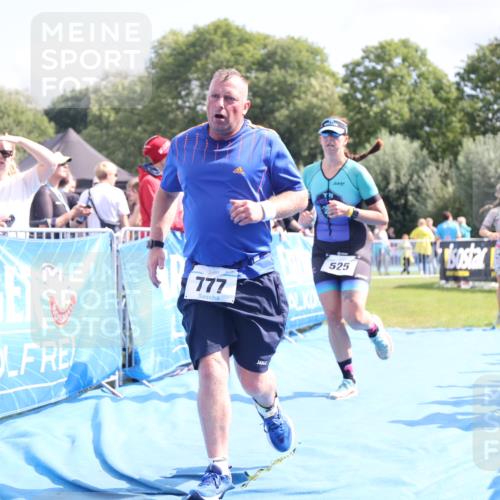 25.08.2024 - Elbe Triathlon Hamburg H.Heesch http://msf.ph/oto/6881145 25.08.2024 11:56:07 Ziel 457, 525, 690, 777, 1515 meine-sportfotos.de