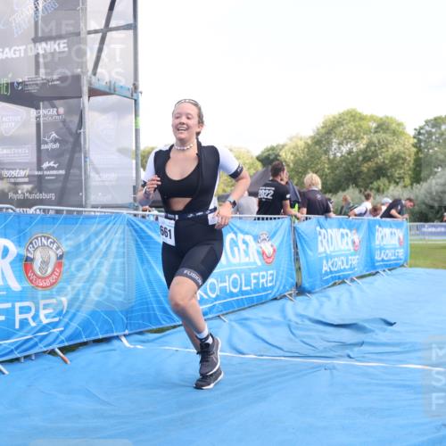 25.08.2024 - Elbe Triathlon Hamburg H.Heesch http://msf.ph/oto/6881146 25.08.2024 12:28:30 Ziel 1661, 1664 meine-sportfotos.de