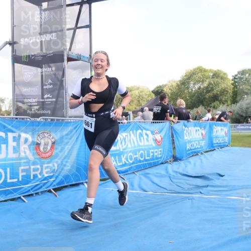 25.08.2024 - Elbe Triathlon Hamburg H.Heesch http://msf.ph/oto/6881151 25.08.2024 12:28:30 Ziel 1661, 1664 meine-sportfotos.de