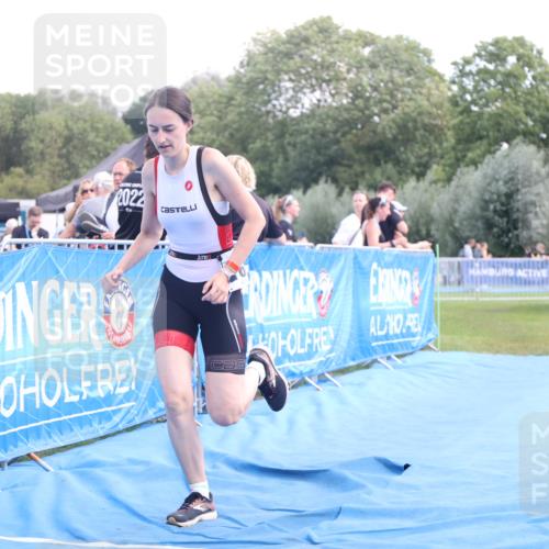25.08.2024 - Elbe Triathlon Hamburg H.Heesch http://msf.ph/oto/6881156 25.08.2024 12:28:43 Ziel 1648 meine-sportfotos.de