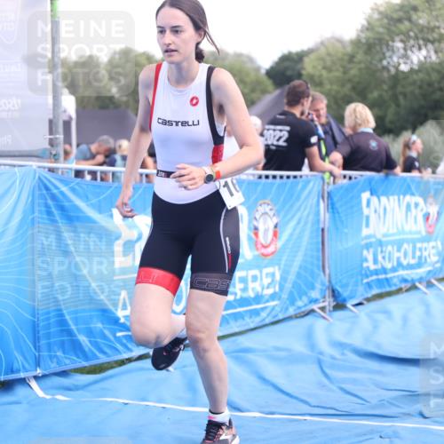 25.08.2024 - Elbe Triathlon Hamburg H.Heesch http://msf.ph/oto/6881174 25.08.2024 12:28:44 Ziel 1648 meine-sportfotos.de