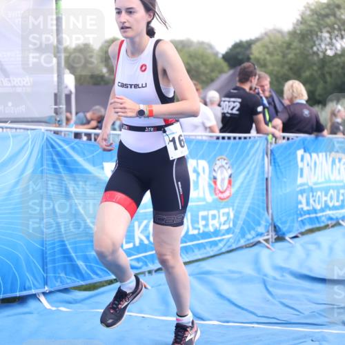 25.08.2024 - Elbe Triathlon Hamburg H.Heesch http://msf.ph/oto/6881176 25.08.2024 12:28:44 Ziel 1648 meine-sportfotos.de