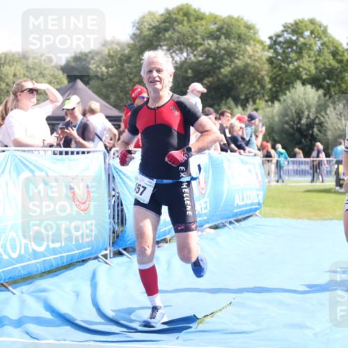 25.08.2024 - Elbe Triathlon Hamburg H.Heesch http://msf.ph/oto/6881179 25.08.2024 11:56:12 Ziel 457, 525, 777, 1515 meine-sportfotos.de