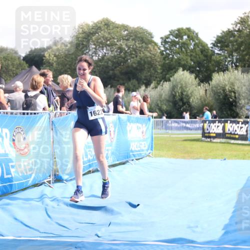 25.08.2024 - Elbe Triathlon Hamburg H.Heesch http://msf.ph/oto/6881186 25.08.2024 12:29:15 Ziel 1622 meine-sportfotos.de