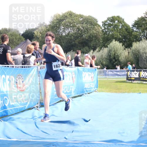 25.08.2024 - Elbe Triathlon Hamburg H.Heesch http://msf.ph/oto/6881191 25.08.2024 12:29:15 Ziel 1622 meine-sportfotos.de