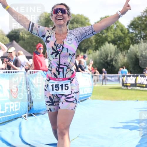 25.08.2024 - Elbe Triathlon Hamburg H.Heesch http://msf.ph/oto/6881196 25.08.2024 11:56:14 Ziel 457, 525, 1515 meine-sportfotos.de