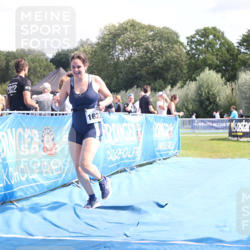 25.08.2024 - Elbe Triathlon Hamburg H.Heesch http://msf.ph/oto/6881197 25.08.2024 12:29:15 Ziel 1622 meine-sportfotos.de