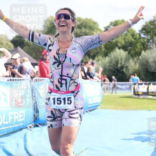25.08.2024 - Elbe Triathlon Hamburg H.Heesch http://msf.ph/oto/6881198 25.08.2024 11:56:14 Ziel 457, 525, 1515 meine-sportfotos.de
