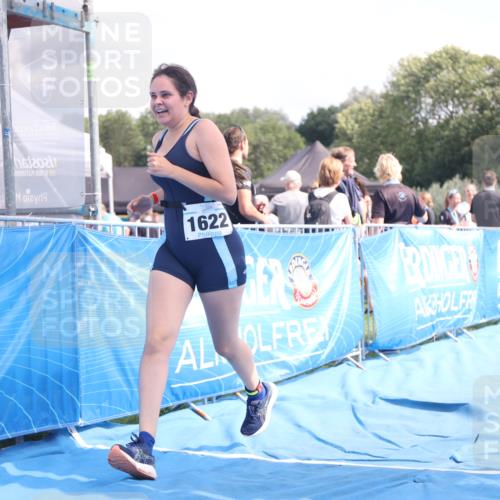 25.08.2024 - Elbe Triathlon Hamburg H.Heesch http://msf.ph/oto/6881212 25.08.2024 12:29:16 Ziel 1622 meine-sportfotos.de