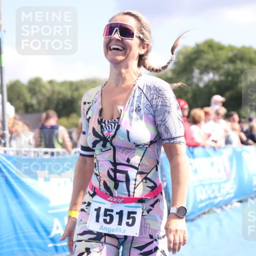 25.08.2024 - Elbe Triathlon Hamburg H.Heesch http://msf.ph/oto/6881215 25.08.2024 11:56:14 Ziel 457, 525, 1515 meine-sportfotos.de