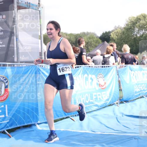 25.08.2024 - Elbe Triathlon Hamburg H.Heesch http://msf.ph/oto/6881216 25.08.2024 12:29:16 Ziel 1622 meine-sportfotos.de