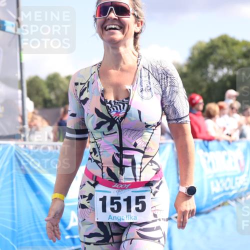 25.08.2024 - Elbe Triathlon Hamburg H.Heesch http://msf.ph/oto/6881219 25.08.2024 11:56:14 Ziel 457, 525, 1515 meine-sportfotos.de