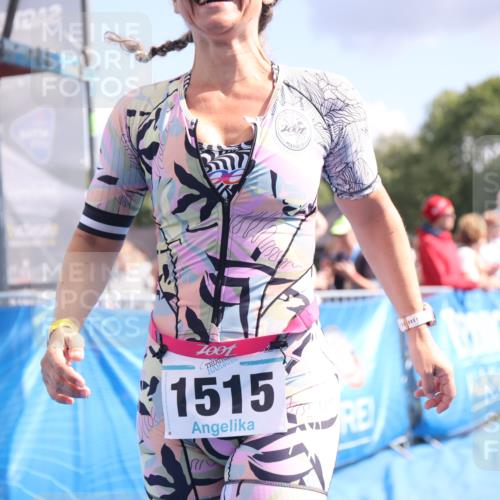 25.08.2024 - Elbe Triathlon Hamburg H.Heesch http://msf.ph/oto/6881225 25.08.2024 11:56:14 Ziel 457, 525, 1515 meine-sportfotos.de