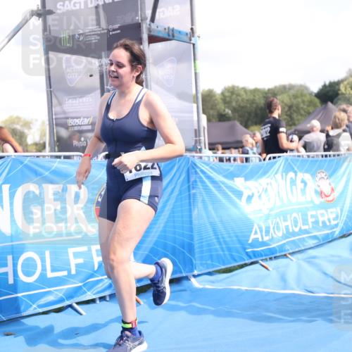 25.08.2024 - Elbe Triathlon Hamburg H.Heesch http://msf.ph/oto/6881231 25.08.2024 12:29:17 Ziel 1622 meine-sportfotos.de