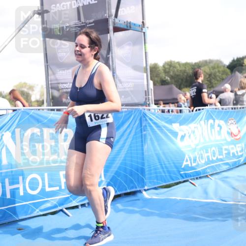 25.08.2024 - Elbe Triathlon Hamburg H.Heesch http://msf.ph/oto/6881233 25.08.2024 12:29:17 Ziel 1622 meine-sportfotos.de