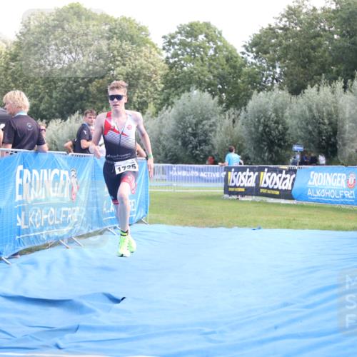 25.08.2024 - Elbe Triathlon Hamburg H.Heesch http://msf.ph/oto/6881251 25.08.2024 12:29:30 Ziel 1725 meine-sportfotos.de