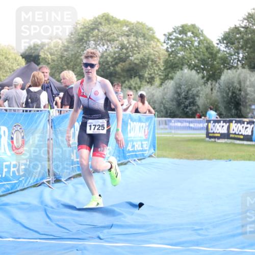 25.08.2024 - Elbe Triathlon Hamburg H.Heesch http://msf.ph/oto/6881265 25.08.2024 12:29:30 Ziel 1725 meine-sportfotos.de