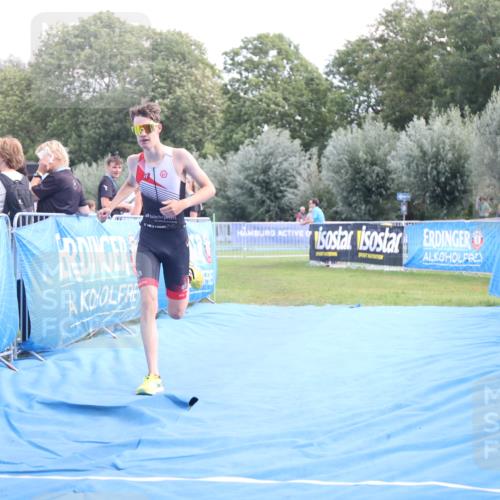 25.08.2024 - Elbe Triathlon Hamburg H.Heesch http://msf.ph/oto/6881292 25.08.2024 12:30:42 Ziel 1724 meine-sportfotos.de