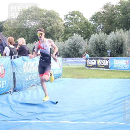 25.08.2024 - Elbe Triathlon Hamburg H.Heesch http://msf.ph/oto/6881297 25.08.2024 12:30:42 Ziel 1724 meine-sportfotos.de