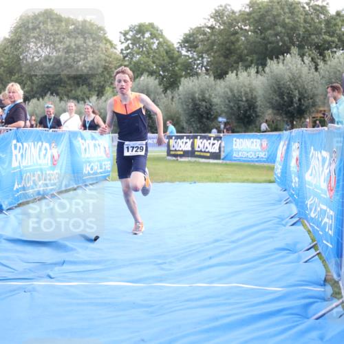 25.08.2024 - Elbe Triathlon Hamburg H.Heesch http://msf.ph/oto/6881337 25.08.2024 12:30:54 Ziel 1729 meine-sportfotos.de