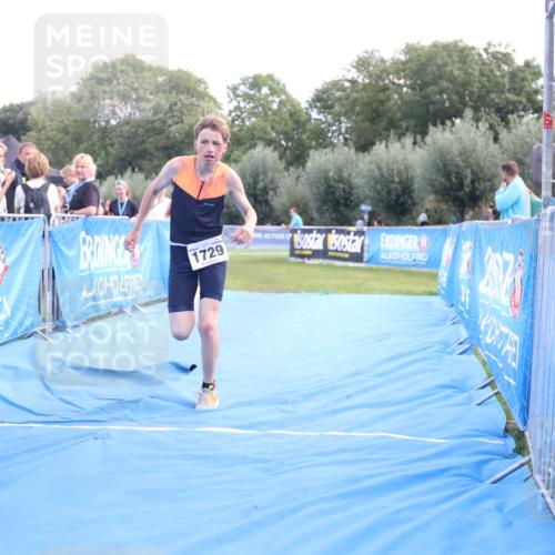 25.08.2024 - Elbe Triathlon Hamburg H.Heesch http://msf.ph/oto/6881352 25.08.2024 12:30:54 Ziel 1729 meine-sportfotos.de
