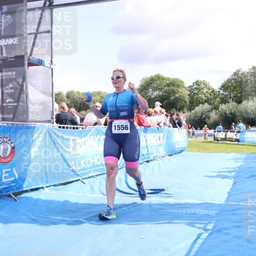 25.08.2024 - Elbe Triathlon Hamburg H.Heesch http://msf.ph/oto/6881358 25.08.2024 11:56:36 Ziel 1514, 1556, 1579 meine-sportfotos.de