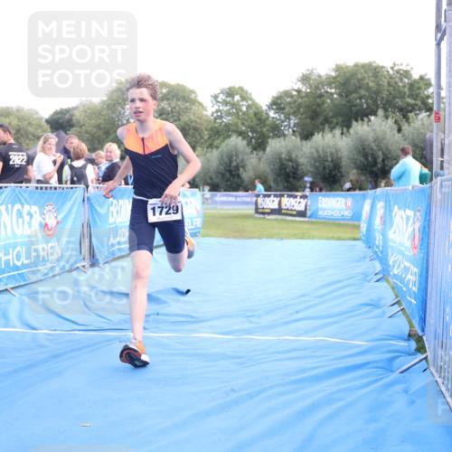 25.08.2024 - Elbe Triathlon Hamburg H.Heesch http://msf.ph/oto/6881363 25.08.2024 12:30:55 Ziel 1729 meine-sportfotos.de