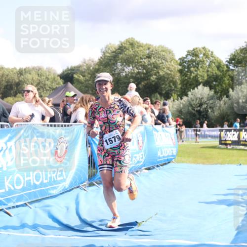 25.08.2024 - Elbe Triathlon Hamburg H.Heesch http://msf.ph/oto/6881373 25.08.2024 11:56:44 Ziel 1579 meine-sportfotos.de