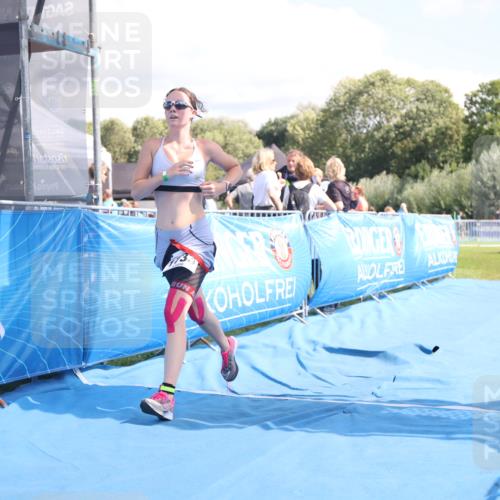25.08.2024 - Elbe Triathlon Hamburg H.Heesch http://msf.ph/oto/6881404 25.08.2024 12:32:54 Ziel 1733 meine-sportfotos.de