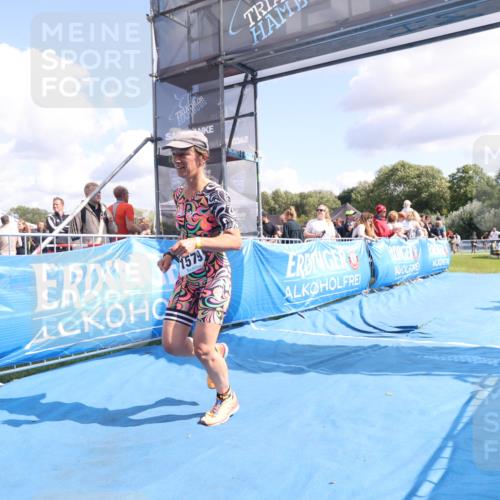 25.08.2024 - Elbe Triathlon Hamburg H.Heesch http://msf.ph/oto/6881413 25.08.2024 11:56:45 Ziel 1579 meine-sportfotos.de
