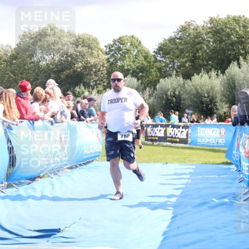 25.08.2024 - Elbe Triathlon Hamburg H.Heesch http://msf.ph/oto/6881430 25.08.2024 11:56:55 Ziel 788, 1518 meine-sportfotos.de