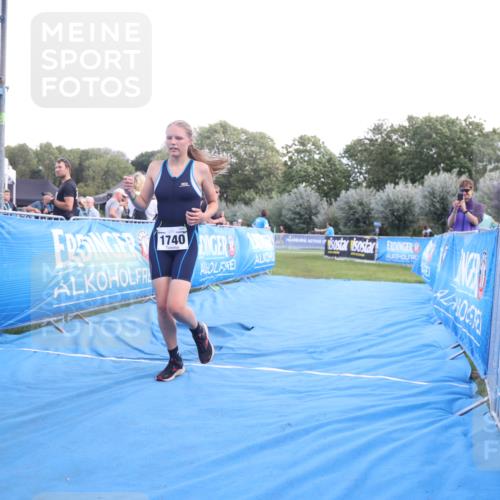 25.08.2024 - Elbe Triathlon Hamburg H.Heesch http://msf.ph/oto/6881433 25.08.2024 12:33:26 Ziel 1740 meine-sportfotos.de