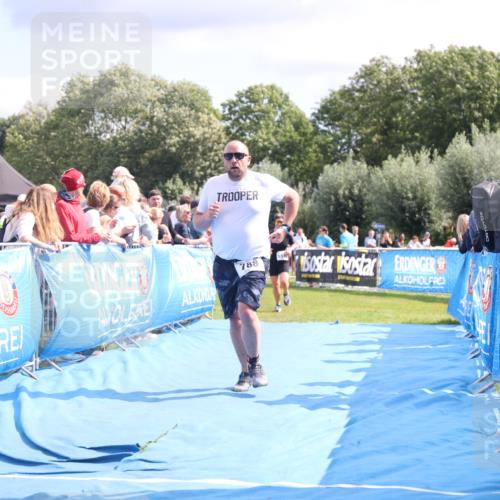 25.08.2024 - Elbe Triathlon Hamburg H.Heesch http://msf.ph/oto/6881434 25.08.2024 11:56:55 Ziel 788, 1518 meine-sportfotos.de
