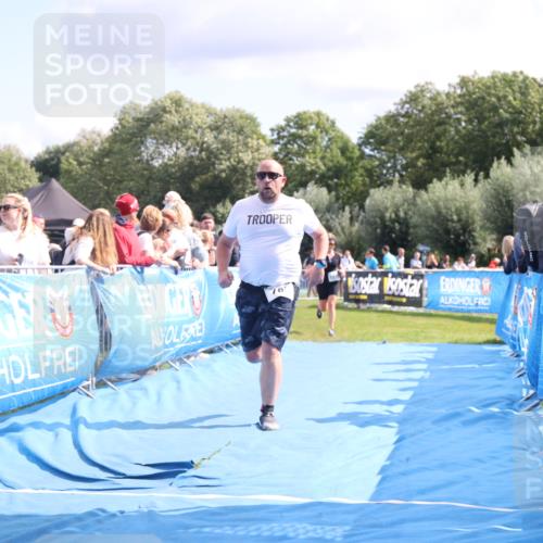 25.08.2024 - Elbe Triathlon Hamburg H.Heesch http://msf.ph/oto/6881441 25.08.2024 11:56:55 Ziel 788, 1518 meine-sportfotos.de