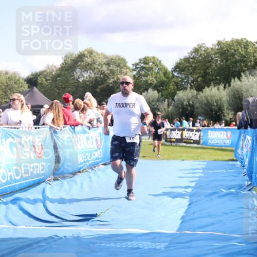 25.08.2024 - Elbe Triathlon Hamburg H.Heesch http://msf.ph/oto/6881446 25.08.2024 11:56:55 Ziel 788, 1518 meine-sportfotos.de